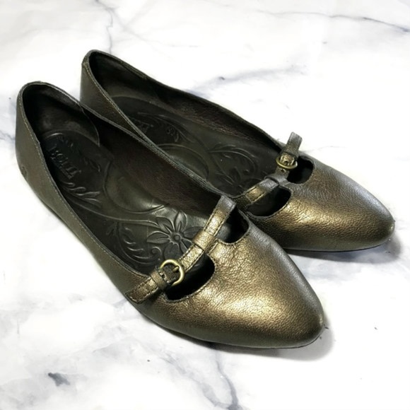 Born Shoes - Born Gold Leather Strap Accent Metallic Flats